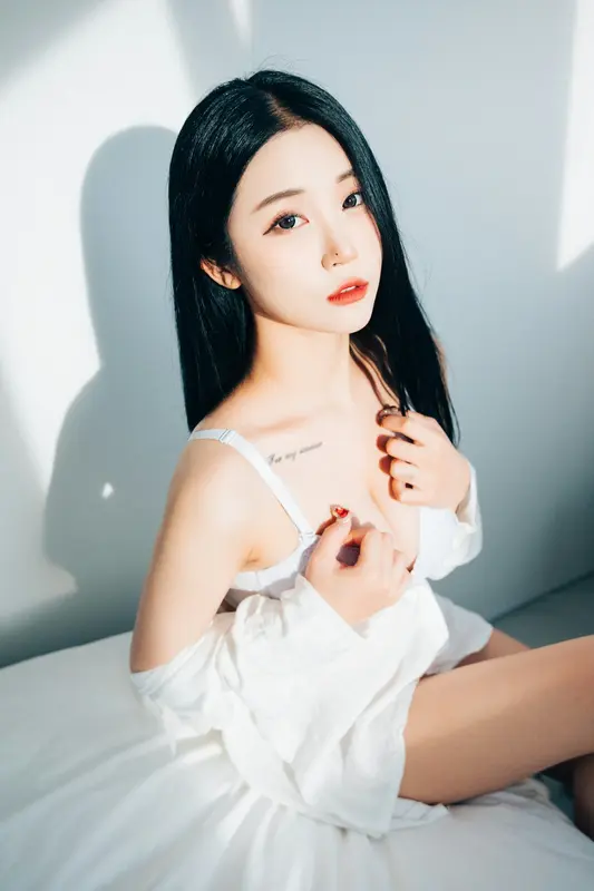 005.[Loozy] -  Bomi - the undress 5